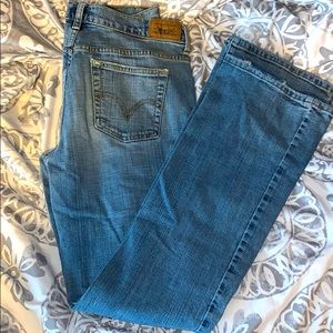 Boot Cut Levi’s 515